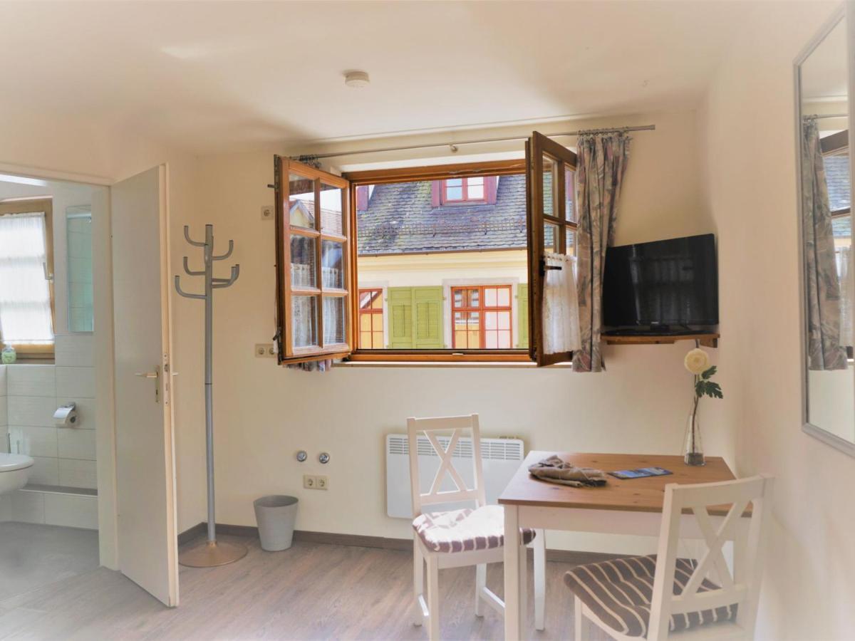 Hotel Pension Ins Fischernetz - Hanser à Meersburg Extérieur photo